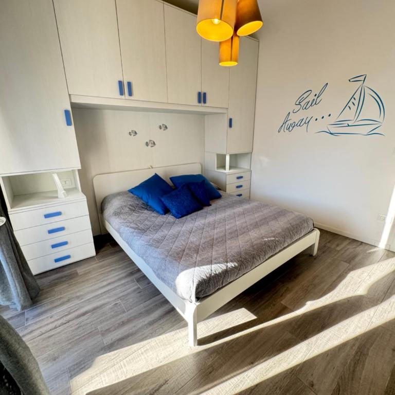 Appartamento Blu Benaco - Two-Bedroom Apartment - 10