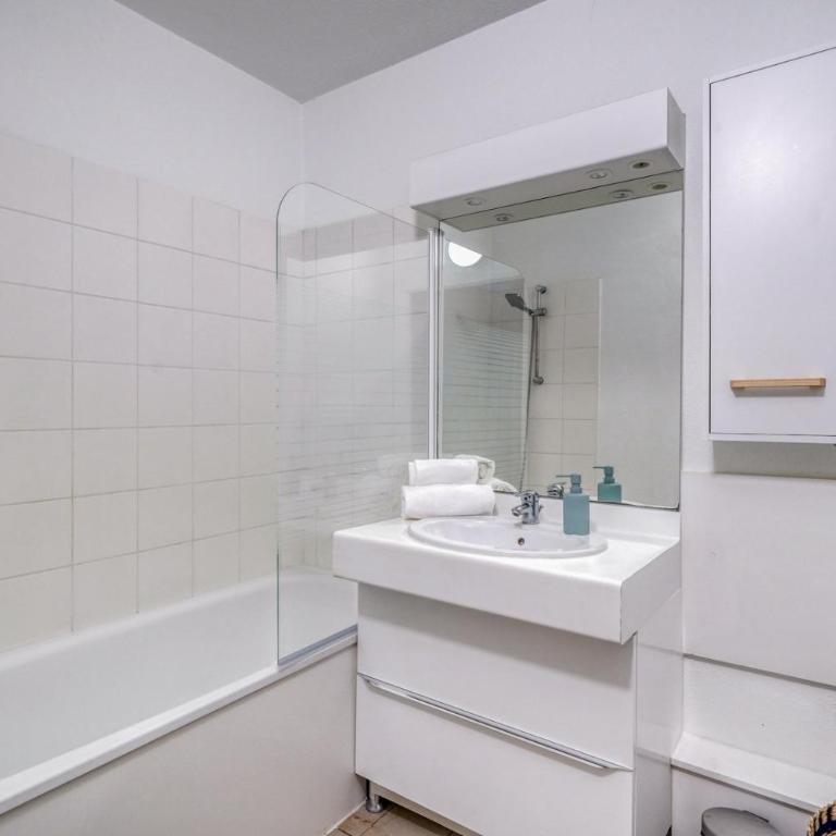 Appartement duplex confortable avec parking et balcon - Apartamento de 2 dormitorios con balcón - 8