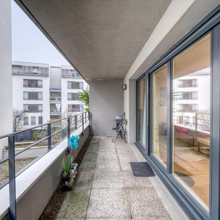 Appartement duplex confortable avec parking et balcon - Apartamento de 2 dormitorios con balcón - 4