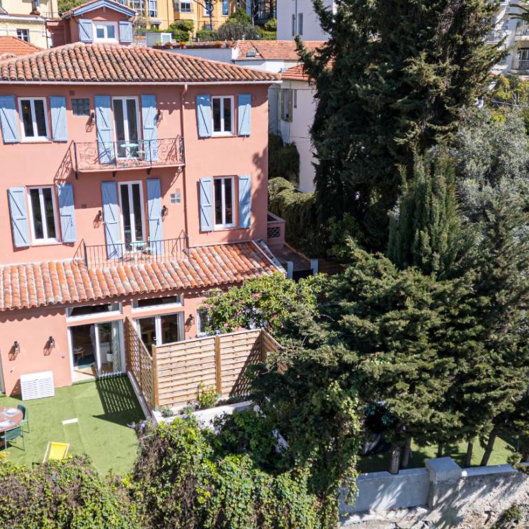 62 CARNOT LOT 2 - Un havre de paix climatise avec jardin et jacuzzi - Appartement 1 Chambre avec Baignoire Spa - 30
