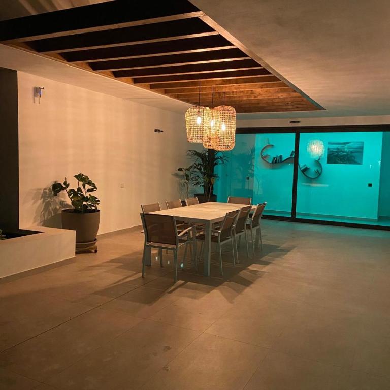 Casa Horizon Heated Pool Villa with Volcano Sunset Views, Lajares - Villa - 19