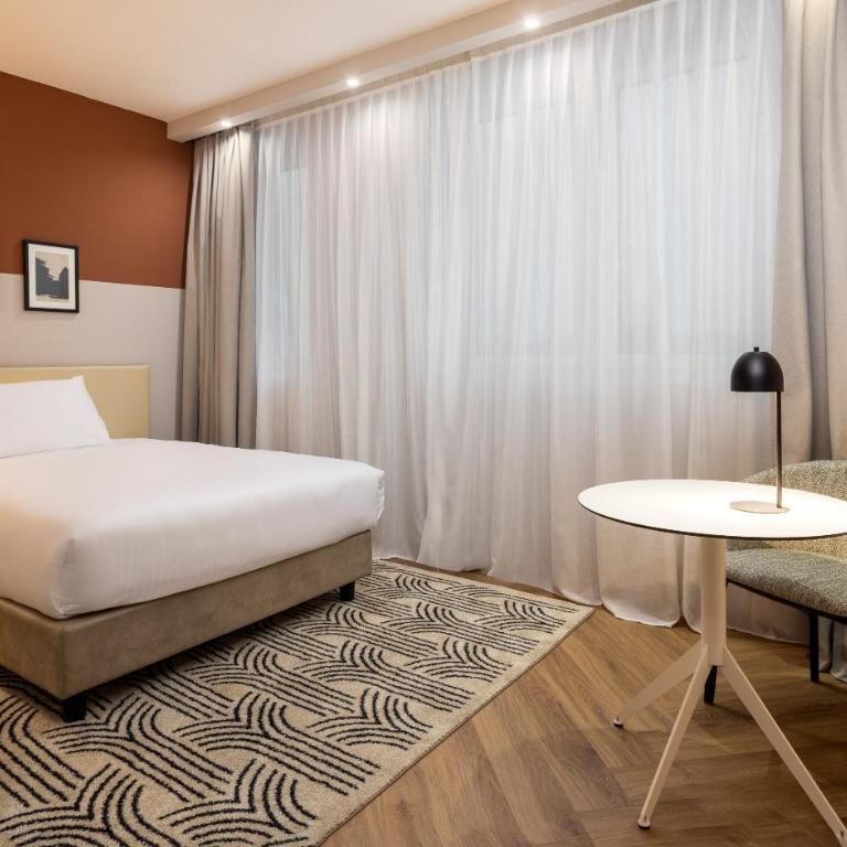Crowne Plaza Padova by IHG - Camera Queen Standard - 3