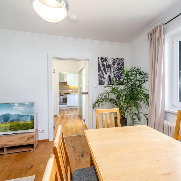 Schmiedbadl Schladming - by myNests - Apartment mit 2 Schlafzimmern und Bergblick - 2