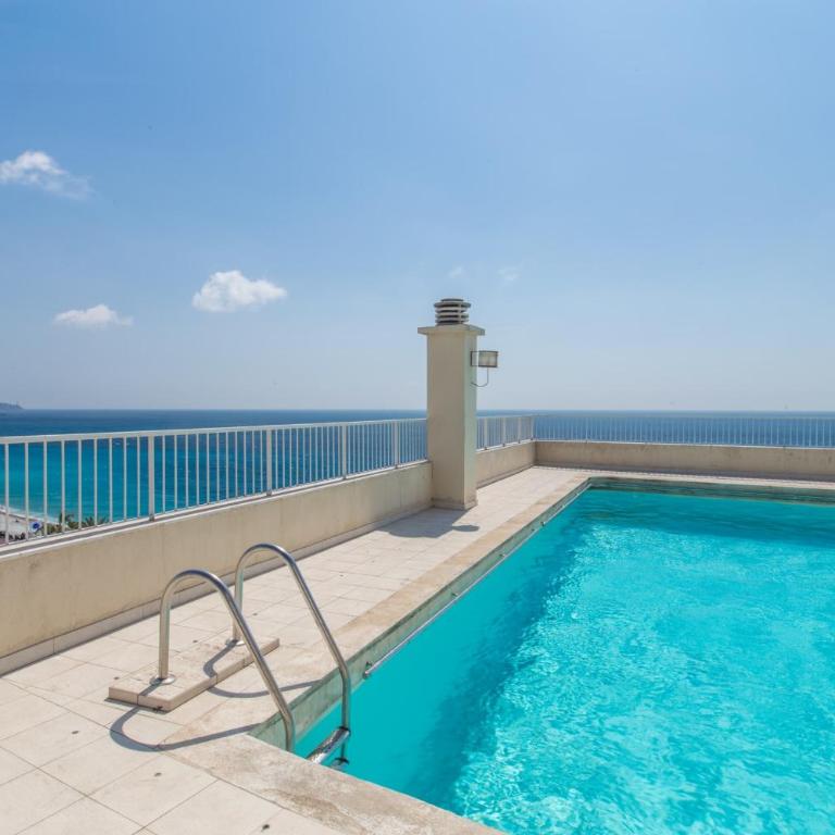 ROYAL PROMENADE Pool Terrace Sea View Air Conditioning - Studio - 58