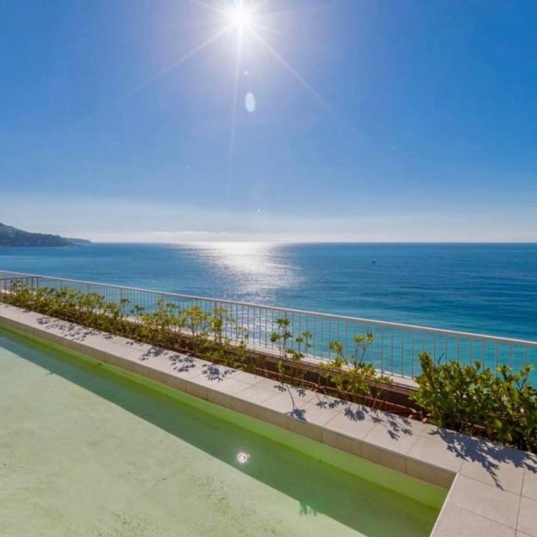 ROYAL PROMENADE Pool Terrace Sea View Air Conditioning - Studio - 51