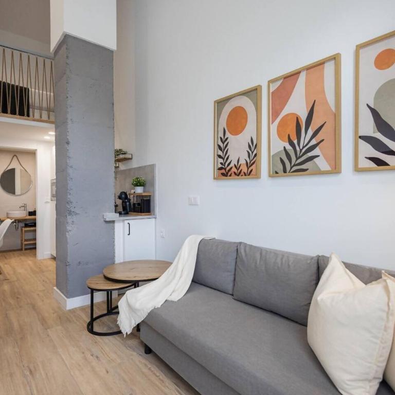 Estudio con Altillo en Malilla cerca de La Fe - One-Bedroom Apartment - 1