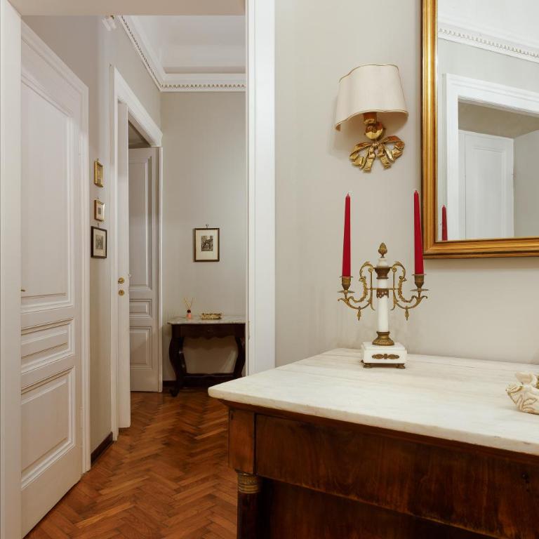 Elegante appartamento d'epoca nel centro di Trieste - Appartamento con 2 Camere da Letto - 10