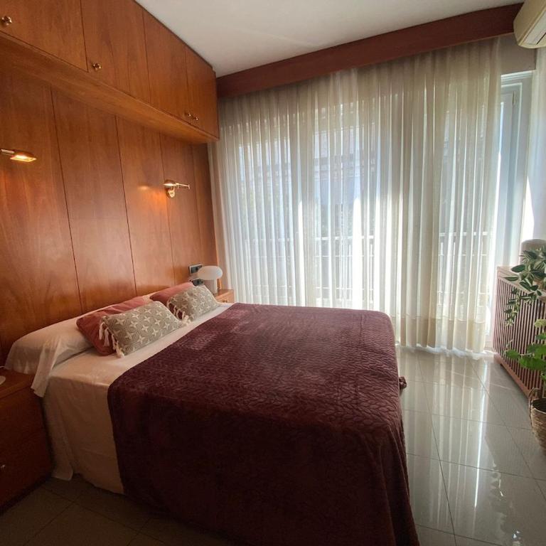 Centric Apartment with Balcony - Apartment - 8