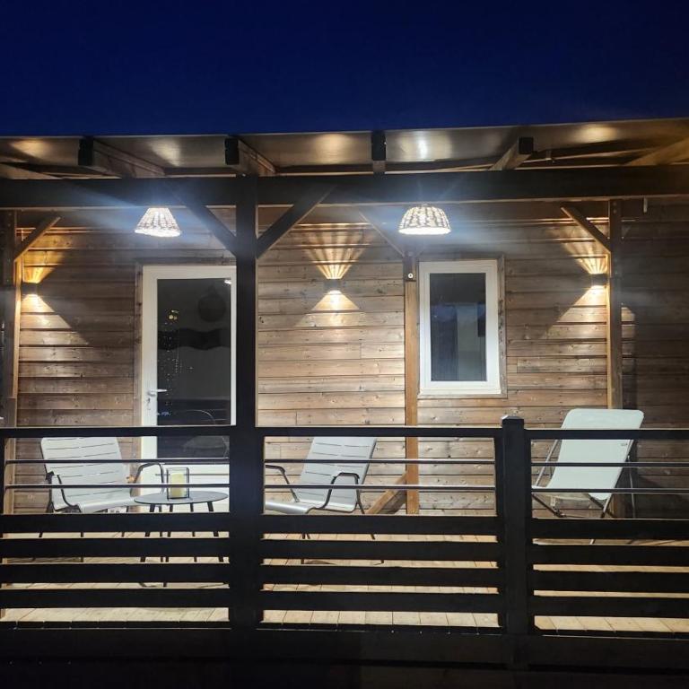 Chalet avec bain nordique et piscine Chambre d'hôtes La Siesta - Chambre Double - Vue sur Piscine - 8
