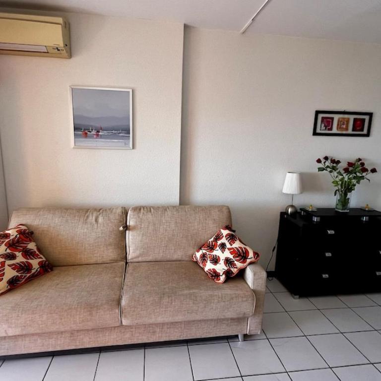 Grand studio 28m2 terrasse vue mer 180 - Plein Sud - Piscine - clim - Parking - Appartement 1 Chambre de Luxe - Vue sur Port - 40