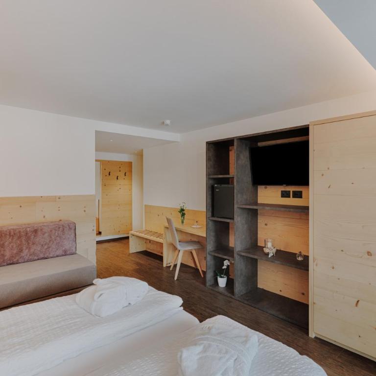 Alpen Hotel Vidi - Camera Tripla Superior - 4