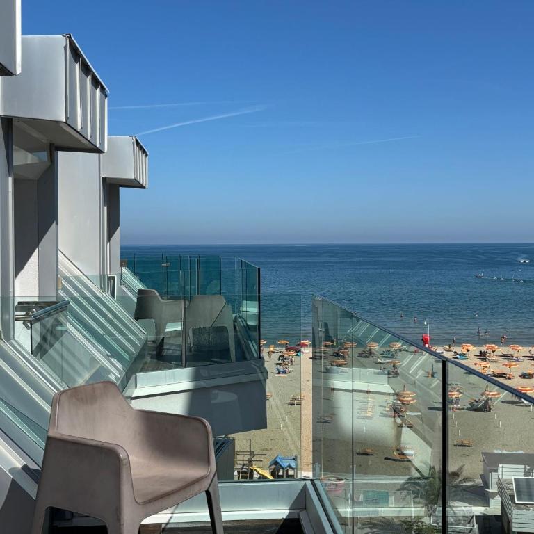 Hotel Rex - Fronte mare Riccione - Family Room with Sea View - 4