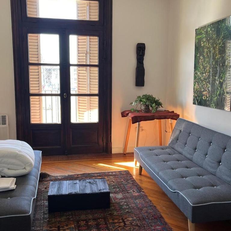 Centro, balcón, luz, muy amplio y tranquilo, WiFi - Apartamento de 1 dormitorio - 49