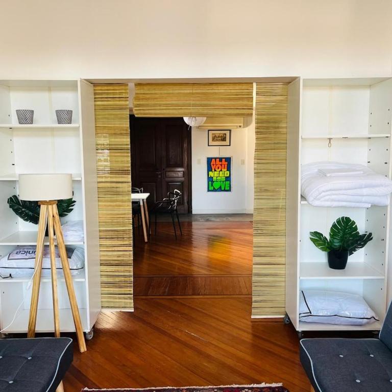 Centro, balcón, luz, muy amplio y tranquilo, WiFi - Apartamento de 1 dormitorio - 47