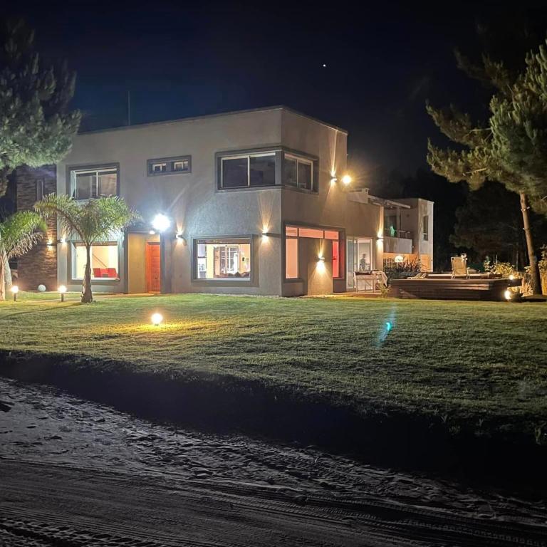 Casa de vacaciones en Costa Esmeralda-Pinamar-Argentina - Casa de 3 dormitorios - 3