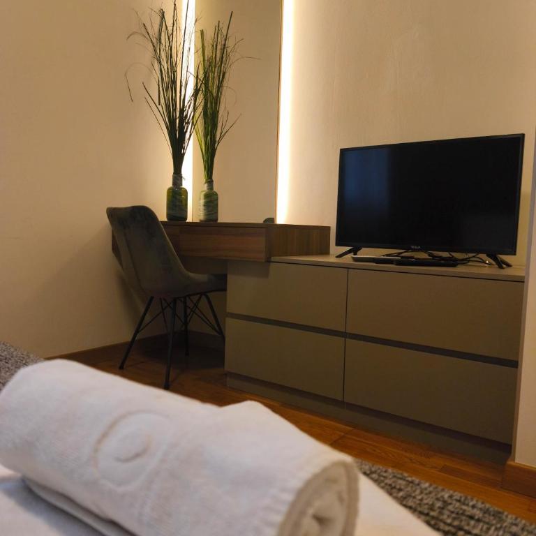 BW Cityline Residences - Deluxe One-Bedroom Apartment - 11