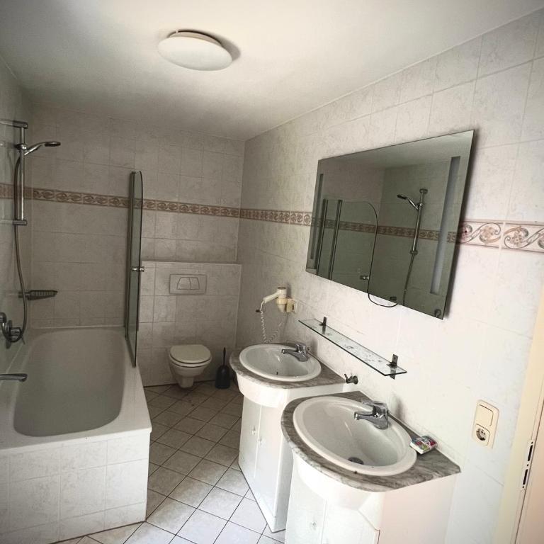 Villa Bergfrieden - Komfortable Ferienwohnungen in ruhiger Lage fur 4-6 Personen - Appartement 2 Chambres - 9