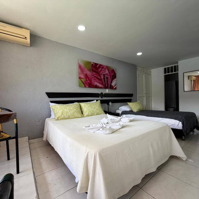 Hotel Bahia Taganga - Habitación Triple con vistas al mar - 5
