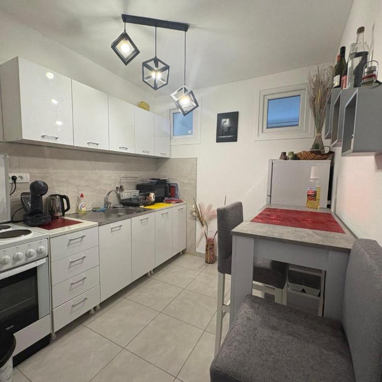 Apartman Slavica - Two-Bedroom Apartment - 11