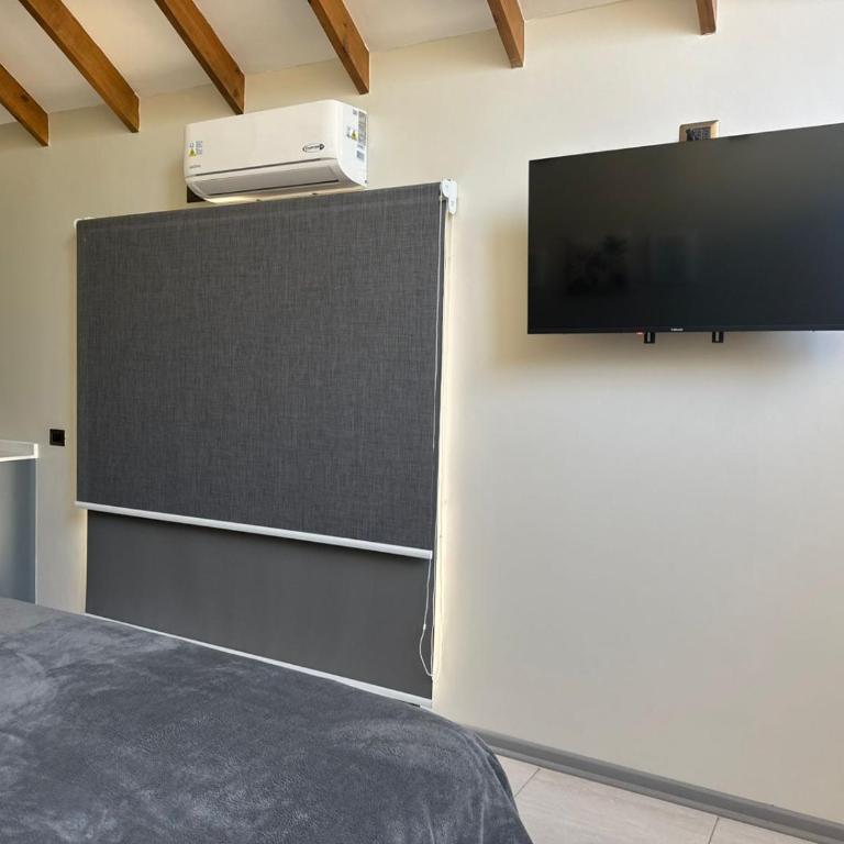 Hostal Mac - Double Room with Private Bathroom - 4