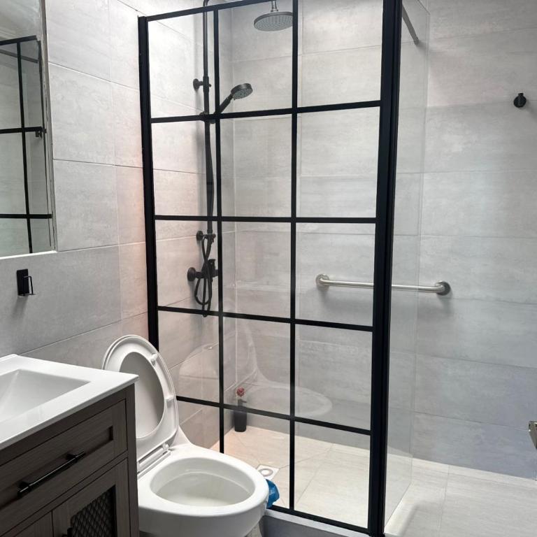 Hostal Mac - Double Room with Private Bathroom - 5