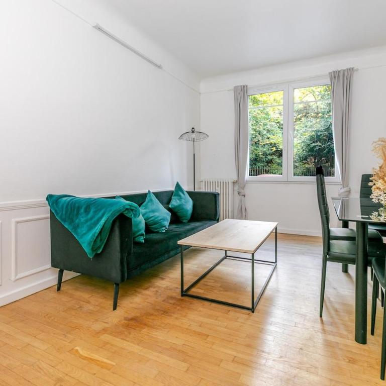T2 Paris 19ème Buttes Chaumont - II - Appartement 1 Chambre - 4