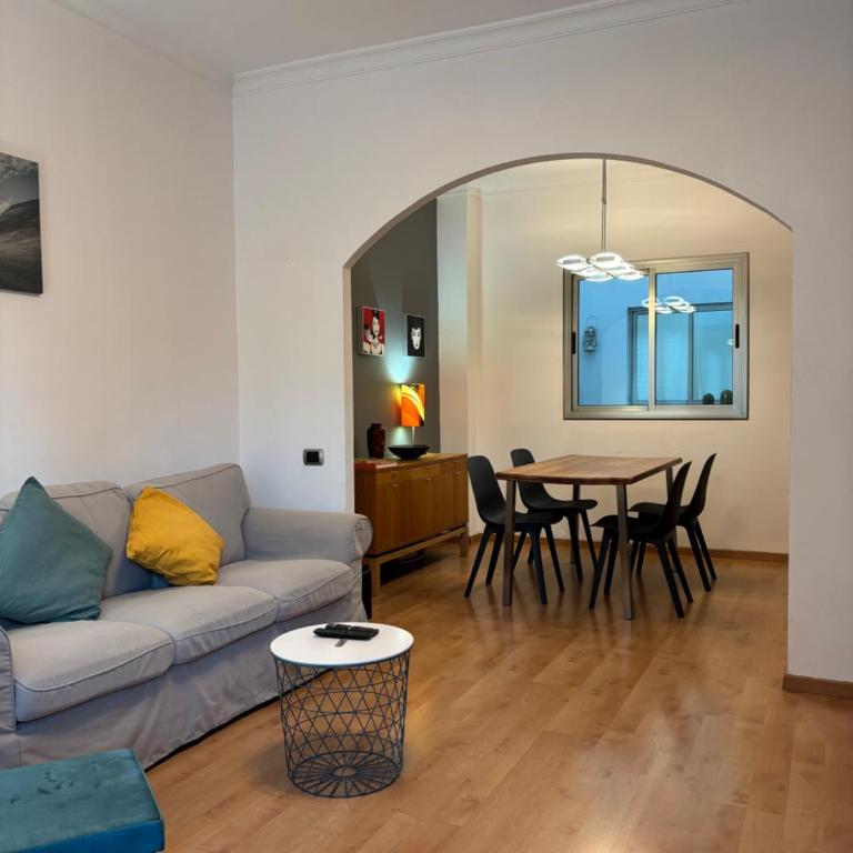 3bedroom flat, 2 bath in Plaza de La feria - Apartamento de 3 dormitorios - 2