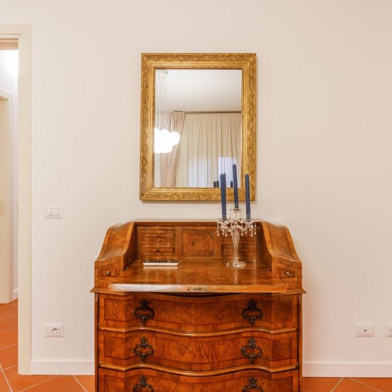Inner Garden Retreat near Ghirlandina - Appartamento con 2 Camere da Letto e Balcone - 35