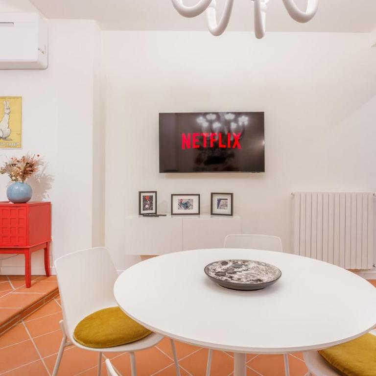 Inner Garden Retreat near Ghirlandina - Appartamento con 2 Camere da Letto e Balcone - 13