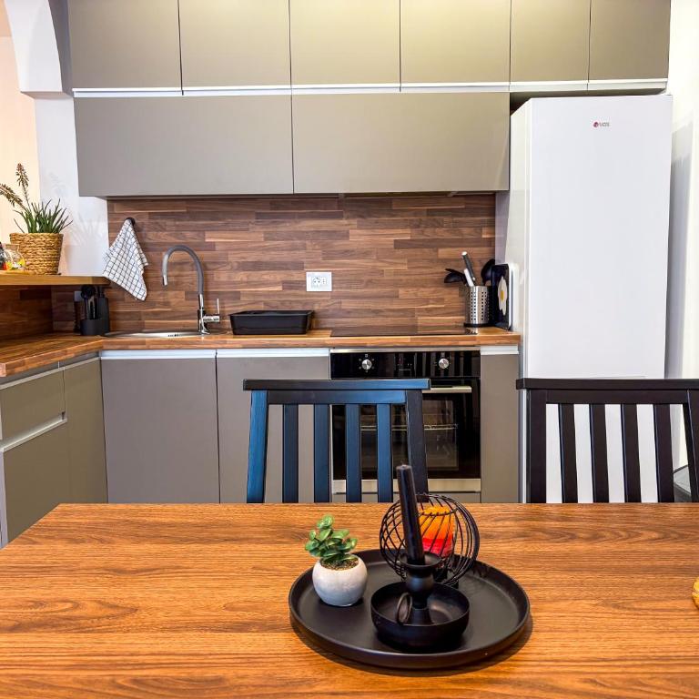 Lukerly 2 - Four-Bedroom Apartment - 14