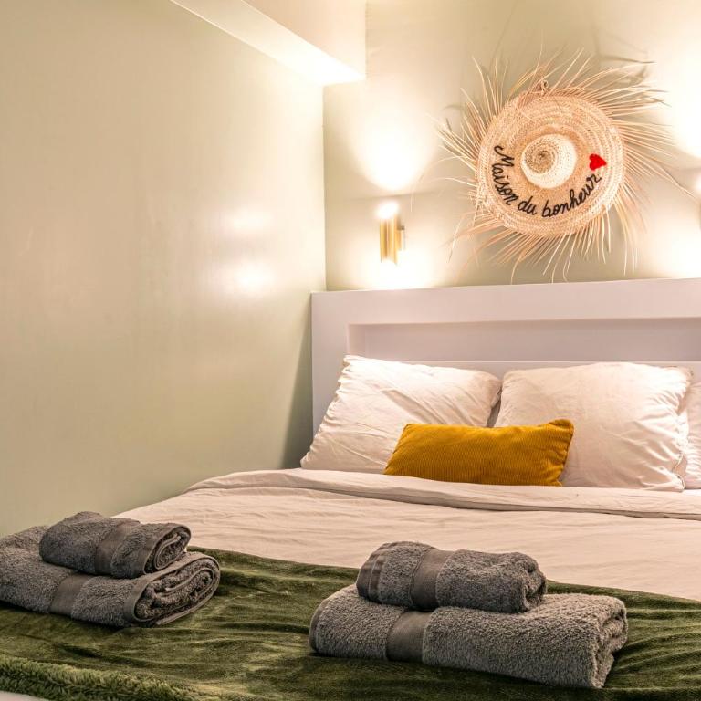 Design and Quiet studio on wooded courtyard ! - Studio Lit Queen-Size - 3