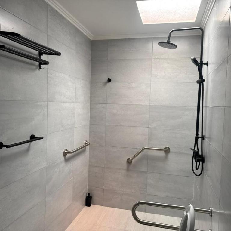 Hostal Mac - Double Room with Private Bathroom - 5