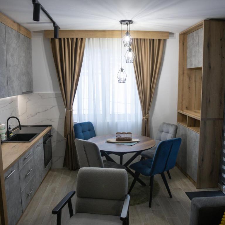 Apartmens in Kopaonik - Porodični Apartman s 1 Spavaćom Sobom - 8