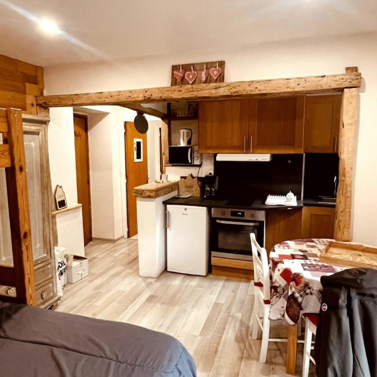 Studio cosy proximité télécabine ski Meribel - Cure thermale - Appartement 1 Chambre - 7