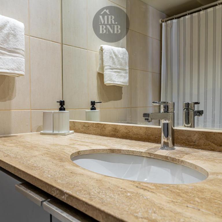 Providencia 455 Apartments by Mr BnB - Two-Bedroom Apartment with Terrace - 9