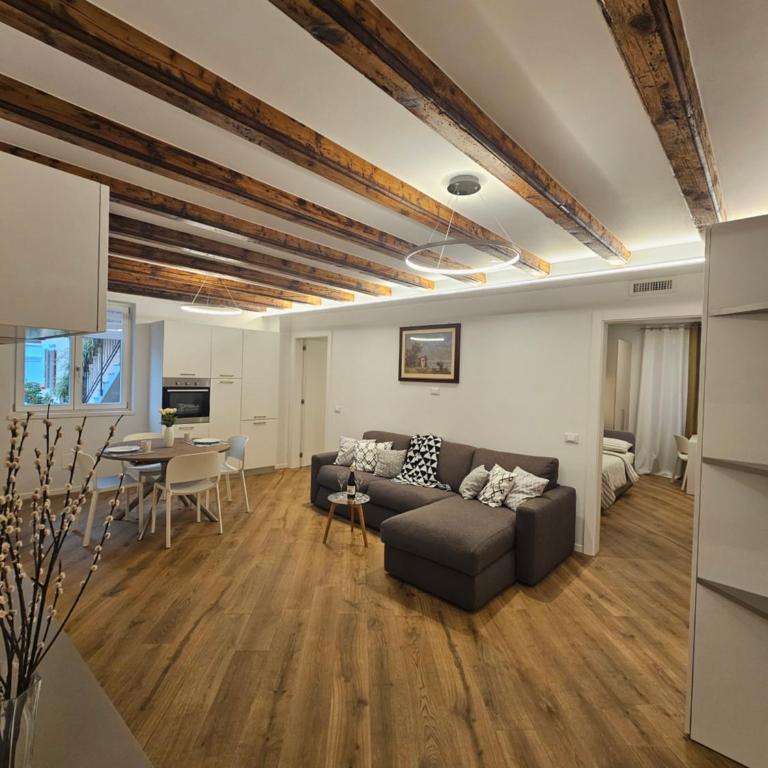 Teuta - Two-Bedroom Apartment - 6