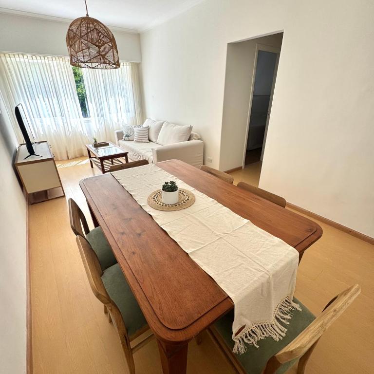Playa grande departamento a una cuadra del mar - Two-Bedroom Apartment - 2