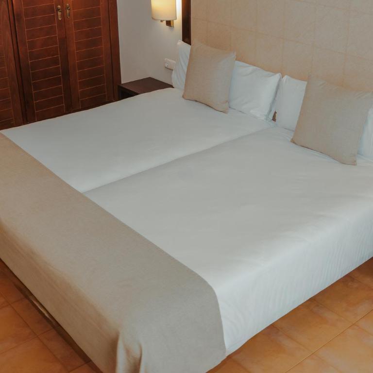 Hotel LIVVO Jandía Golf - Habitación Familiar Estándar - 1