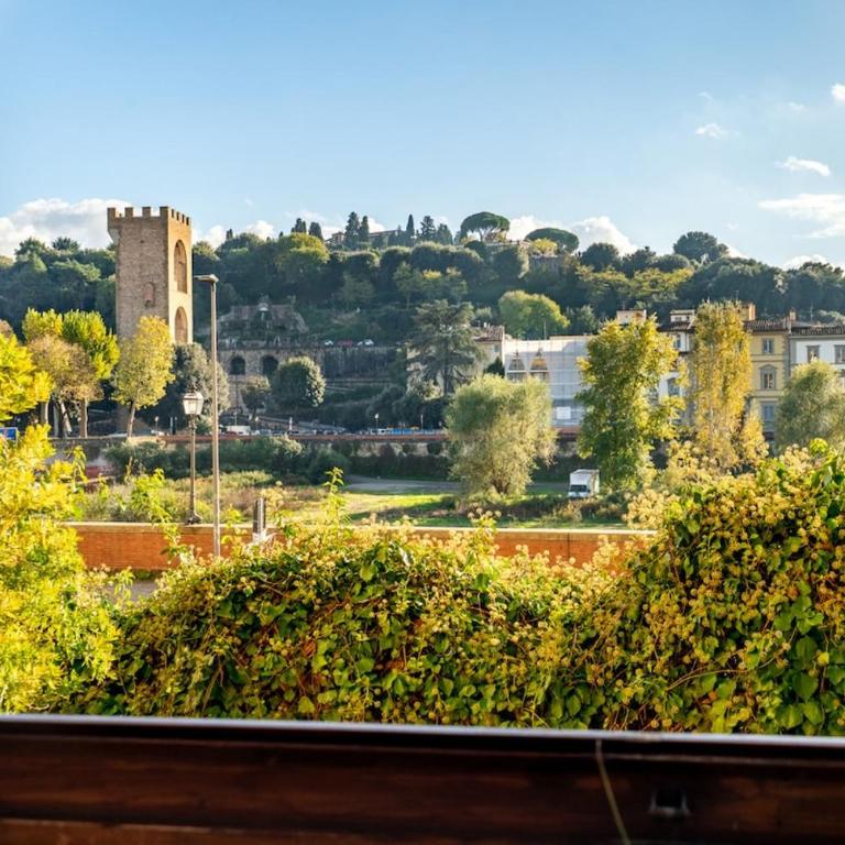 Bright and Spacious Arno View Apartment - Appartamento con 2 Camere da Letto - 17