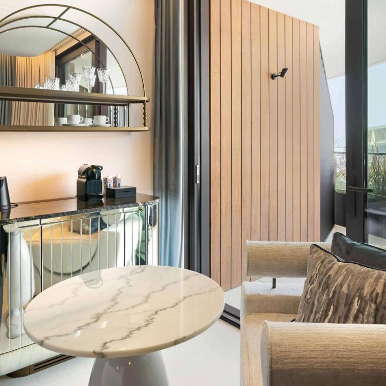 SLS Barcelona - King Room with Marina View - Captivate - 6