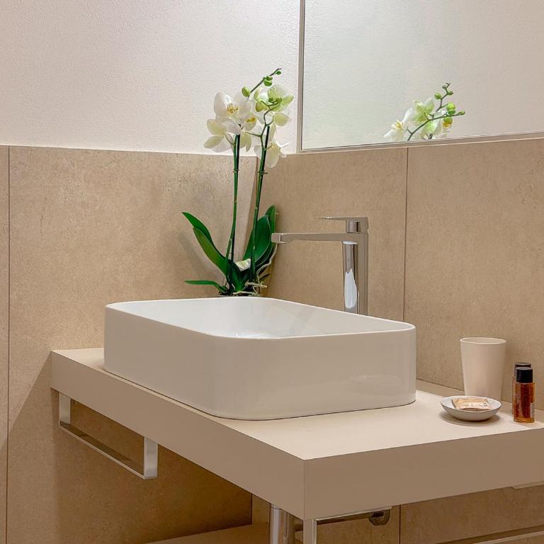 InCorte Florence - Guesthouse - Camera Tripla Comfort - 4