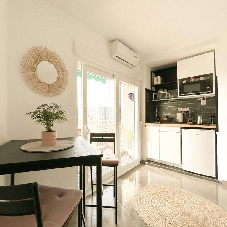 Vistas al mar a 1 min de playa con parkig gratis - Apartamento Estudio con vistas al mar - 3