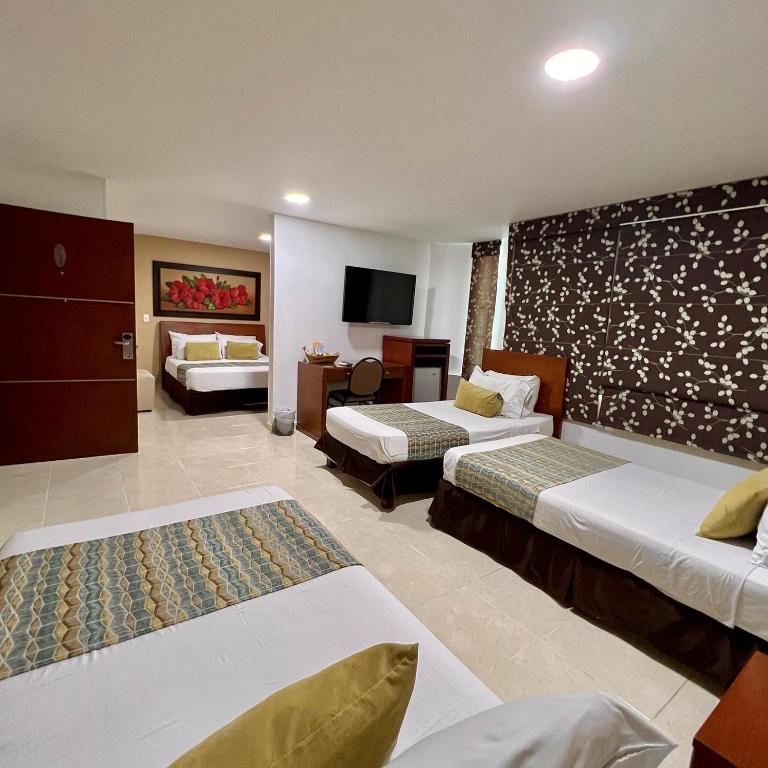 Hotel Buena Vista Express - Habitación Familiar - 11