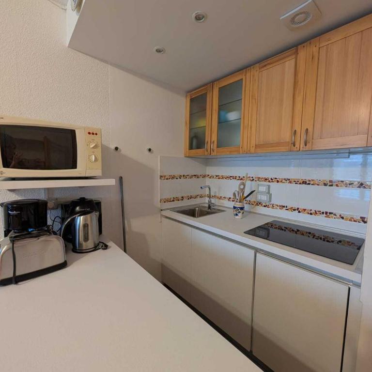 Studio 4 pers confort avec lave-vaisselle, lave-linge, balcon, animaux admis - FR-1-445-71 - Studio - 8
