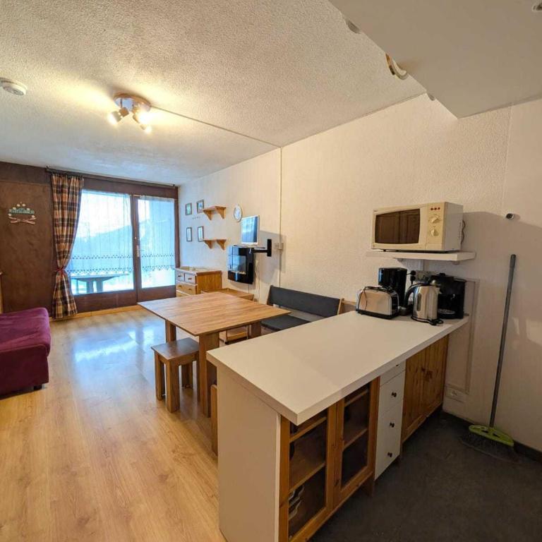 Studio 4 pers confort avec lave-vaisselle, lave-linge, balcon, animaux admis - FR-1-445-71 - Studio - 11