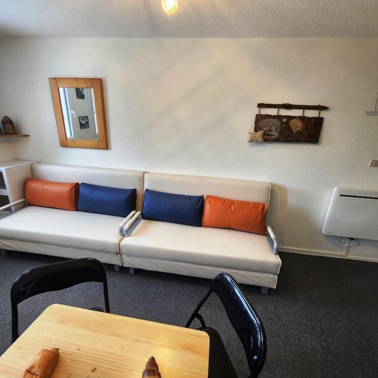 Studio pratique en RdC, au calme, avec vue - Appartement 1 Chambre - 8
