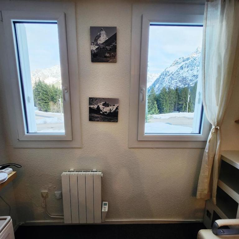 Studio pratique en RdC, au calme, avec vue - Appartement 1 Chambre - 10