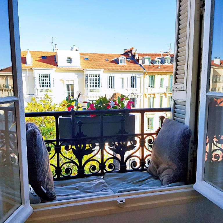 28 m2 Hypercenter studio Garden view Elevator - Appartement - Vue sur Jardin - 1