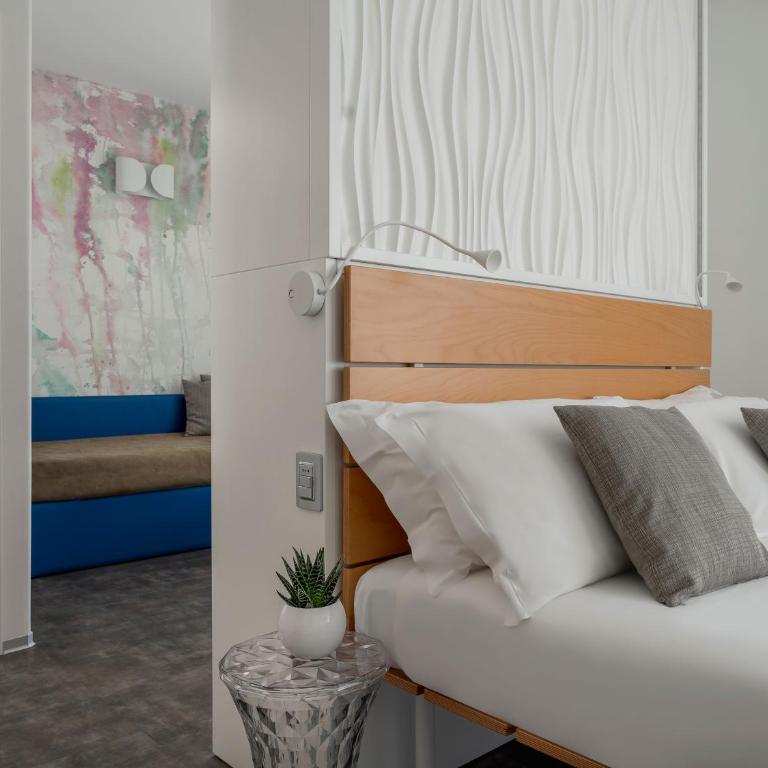 Hotel Rex - Fronte mare Riccione - Luxury Quadruple Room - 2