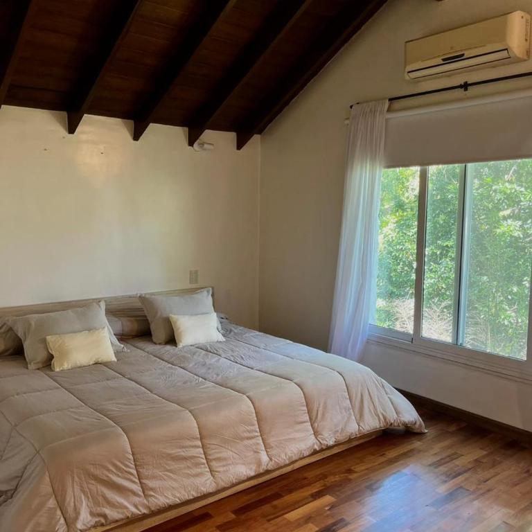 Iconico Chalet en Golf Club Privado, Pilar - Four-Bedroom House - 13